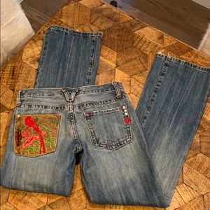 Embroidered pocket unique jeans
